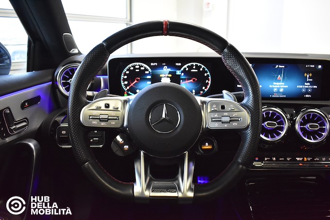 MERCEDES-BENZ A 35 AMG 4Matic Luxury